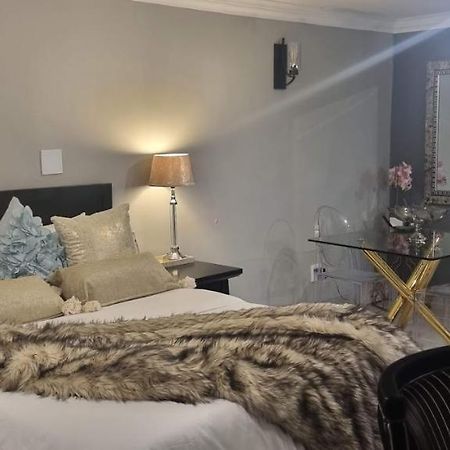 The Throne Apartment Йоханесбург Екстериор снимка